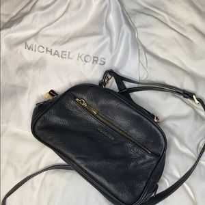 Micheal Kors Cross Body Purse